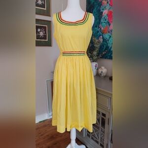 Sweet And Happy Yellow Vintage Dress With Ribbons!
